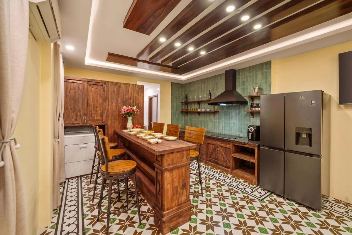 Goldland Villa - 4Br 5Bth Sauna & Jacuzzi, Billiard 5' My Khe Beach Da Nang