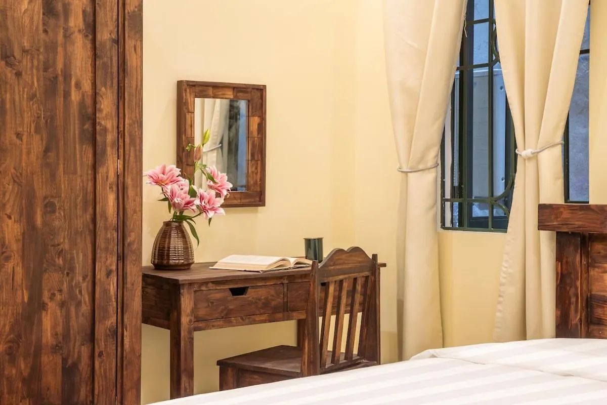 Goldland Villa - 4Br 5Bth Sauna & Jacuzzi, Billiard 5' My Khe Beach Da Nang