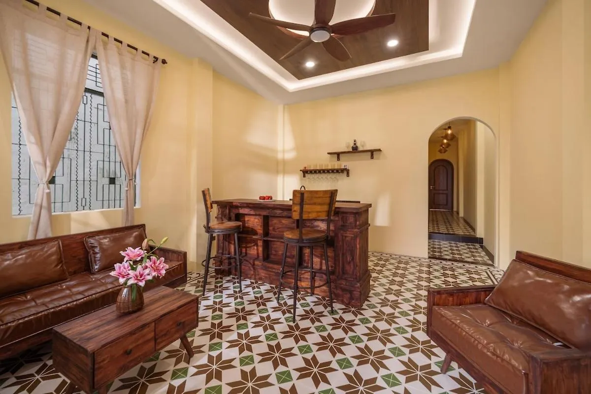 Goldland Villa - 4Br 5Bth Sauna & Jacuzzi, Billiard 5' My Khe Beach Da Nang